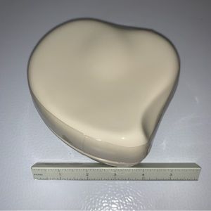 VTG Halston Elsa Peretti New Heart Shaped Ceramic Powder Box - Japan unboxed